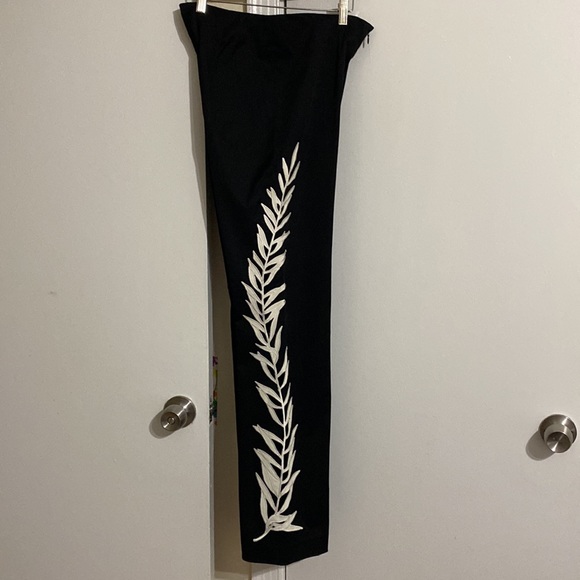 Cache Pants - Picture 5 of 10